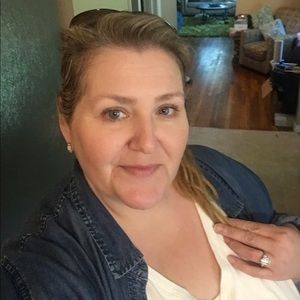 Meet your Posher, Joy